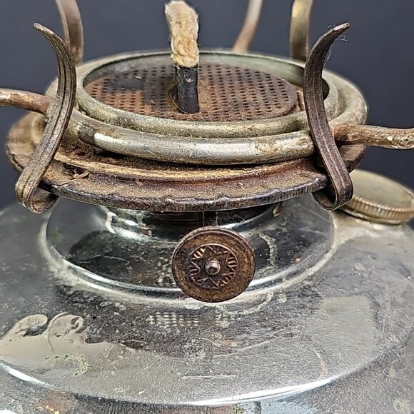Vintage Oil Lamp Untested, No Chimney/Glass With Burner 682 - Picture 14 of 16